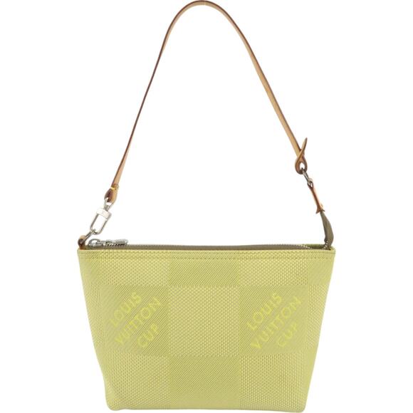 Louis Vuitton Handbags - 💎✨GORGEOUS✨💎 Authentic Louis Vuitton Pochette